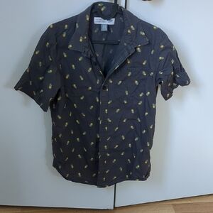 Old Navy Boys XL Charcoal Pineapple Print Shirt